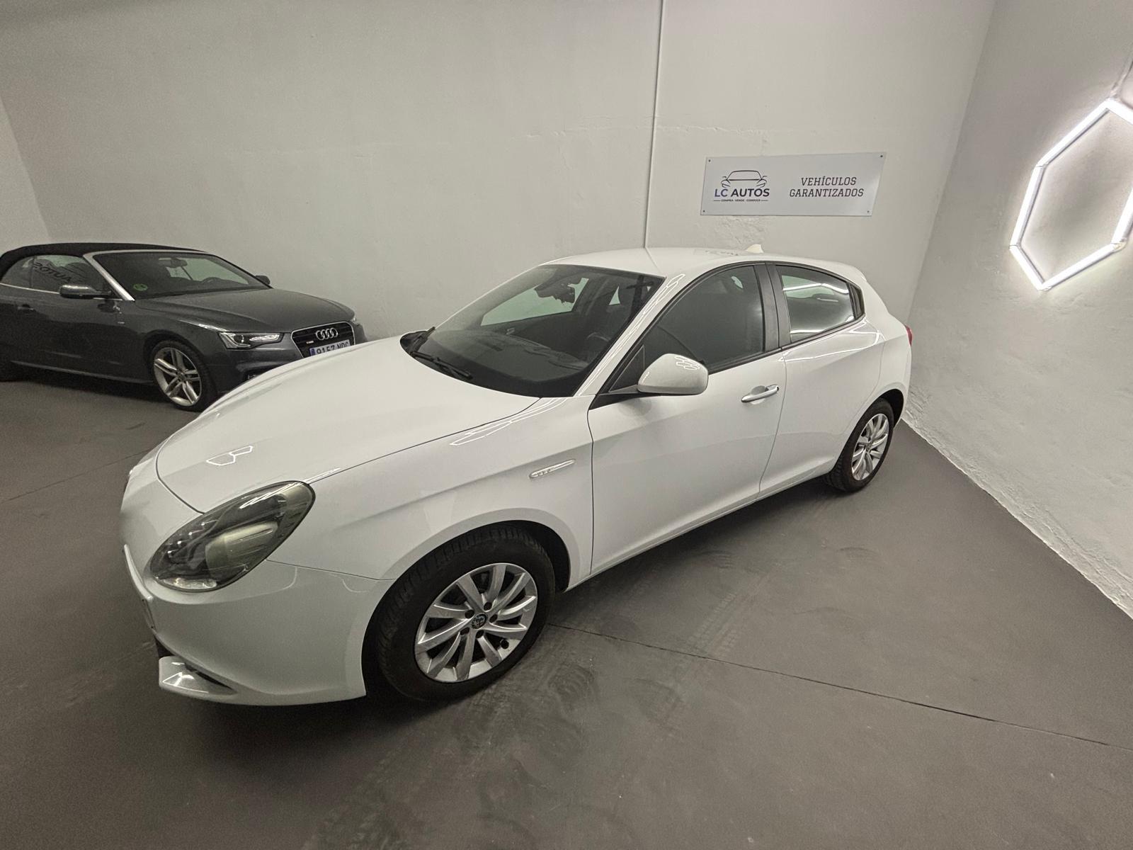 
								Alfa Romeo Giulietta completo									