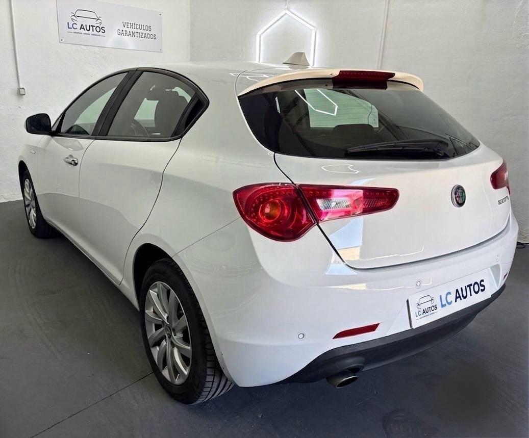 
								Alfa Romeo Giulietta completo									